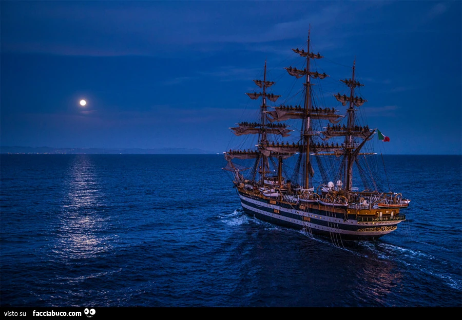 Veliero Amerigo Vespucci