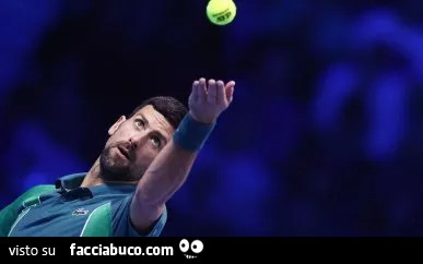 Djokovic al servizio