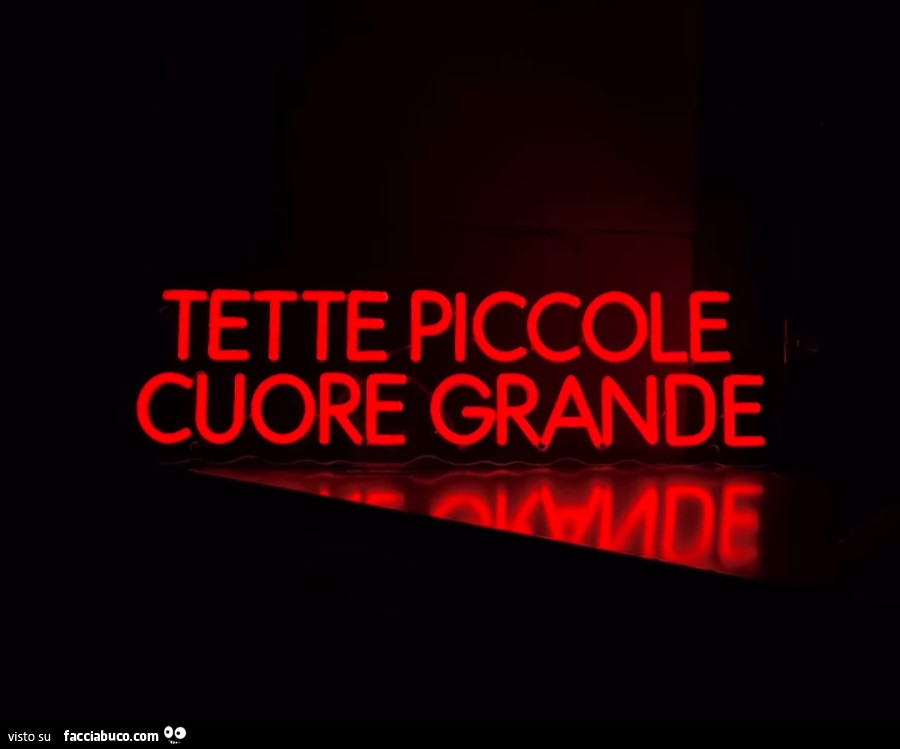 Tette piccole cuore grande